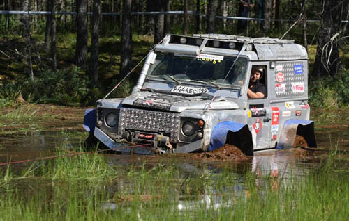 - PRO-X 2010, 1    Medium - Land Rover Defender 90.