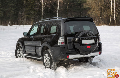 Mitsubishi Pajero IV 2012