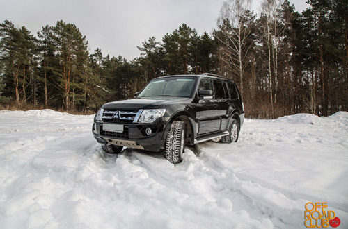 Mitsubishi Pajero IV 2012