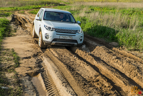 LR Discovery Sport 2015